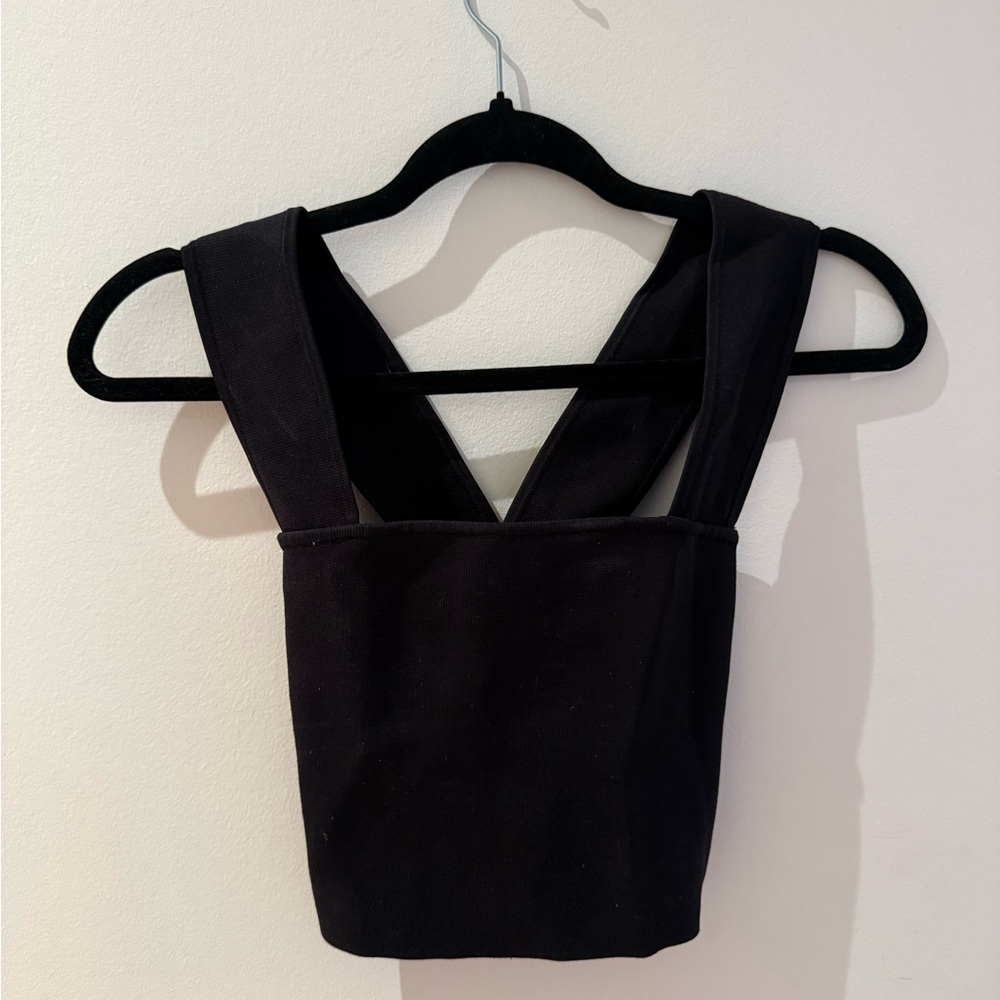 Babaton Cross-Back Black Going Out Crop Top